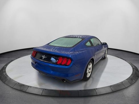 Used 2017 Ford Mustang Coupe RWD image 5
