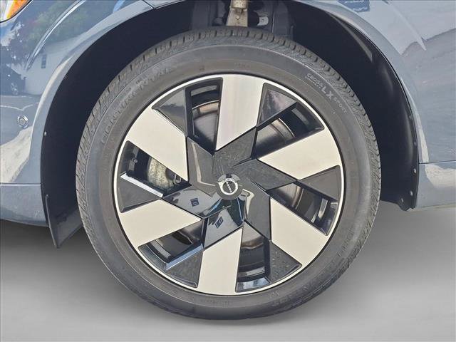 Certified 2024 Volvo XC60 T8 Plus w/ Protection Package Premier AWD/4WD image 24
