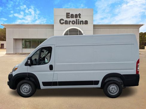 New 2026 RAM ProMaster 2500 w/ Convenience Group image 6