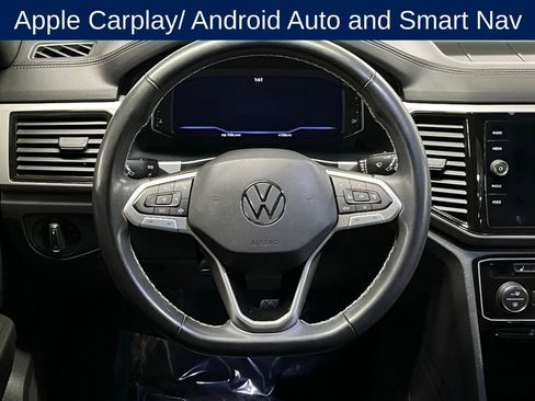 Certified 2022 Volkswagen Atlas Cross Sport SE image 9