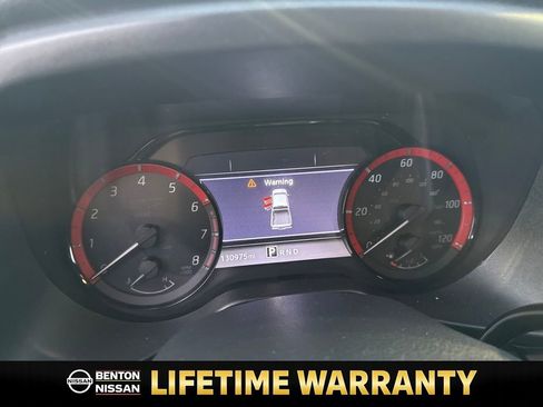 Used 2023 Nissan Titan PRO-4X w/ Pro-4x Convenience Package image 17