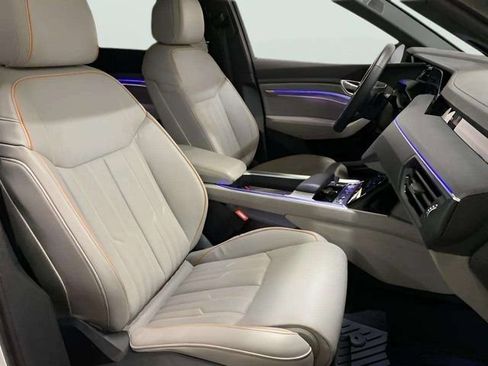 Used 2024 Audi Q8 e-tron Prestige w/ Prestige Package image 83