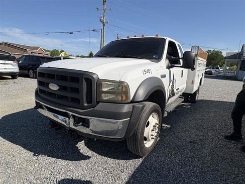 Used 2007 Ford F450 XL RWD image 2