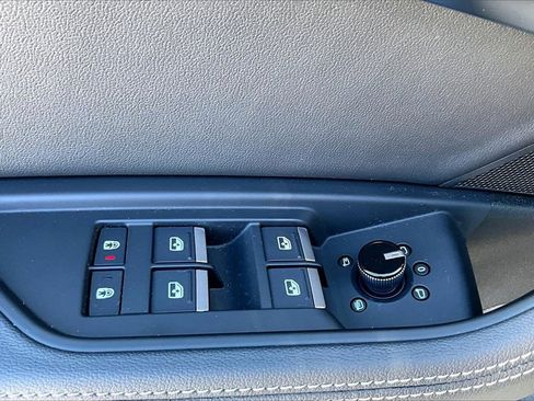 Certified 2024 Audi Q8 e-tron Premium image 29