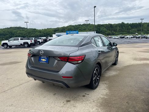 Used 2024 Nissan Sentra SV FWD image 4