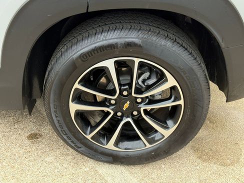 Used 2025 Chevrolet TrailBlazer LT image 30