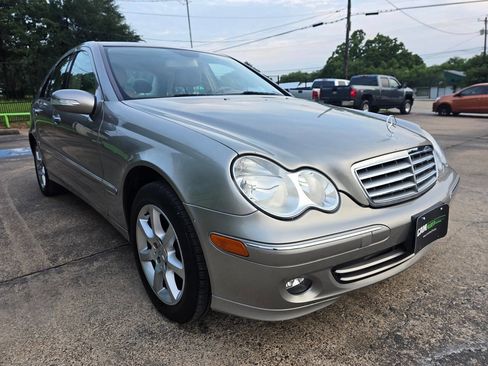 Used 2007 Mercedes-Benz C 280 Sedan image 3