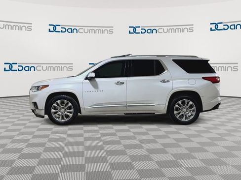 Used 2018 Chevrolet Traverse Premier w/ Driver Confidence II Package FWD image 5