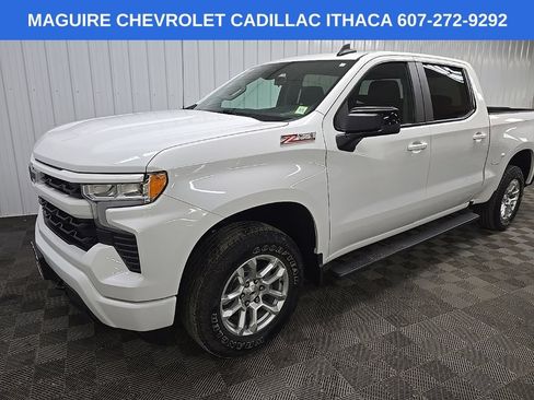 Used 2022 Chevrolet Silverado 1500 RST AWD/4WD image 8