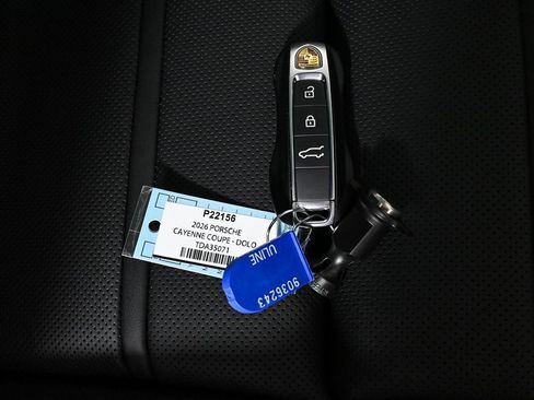 Used 2026 Porsche Cayenne Coupe AWD/4WD image 26