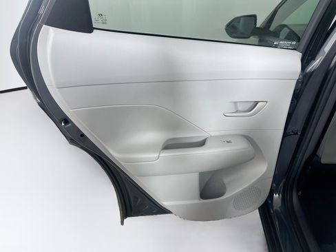 Used 2025 Hyundai Kona SEL AWD/4WD image 25