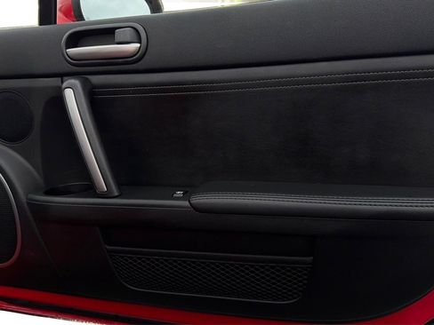 Used 2012 MAZDA MX-5 Miata Grand Touring w/ Premium Pkg image 27