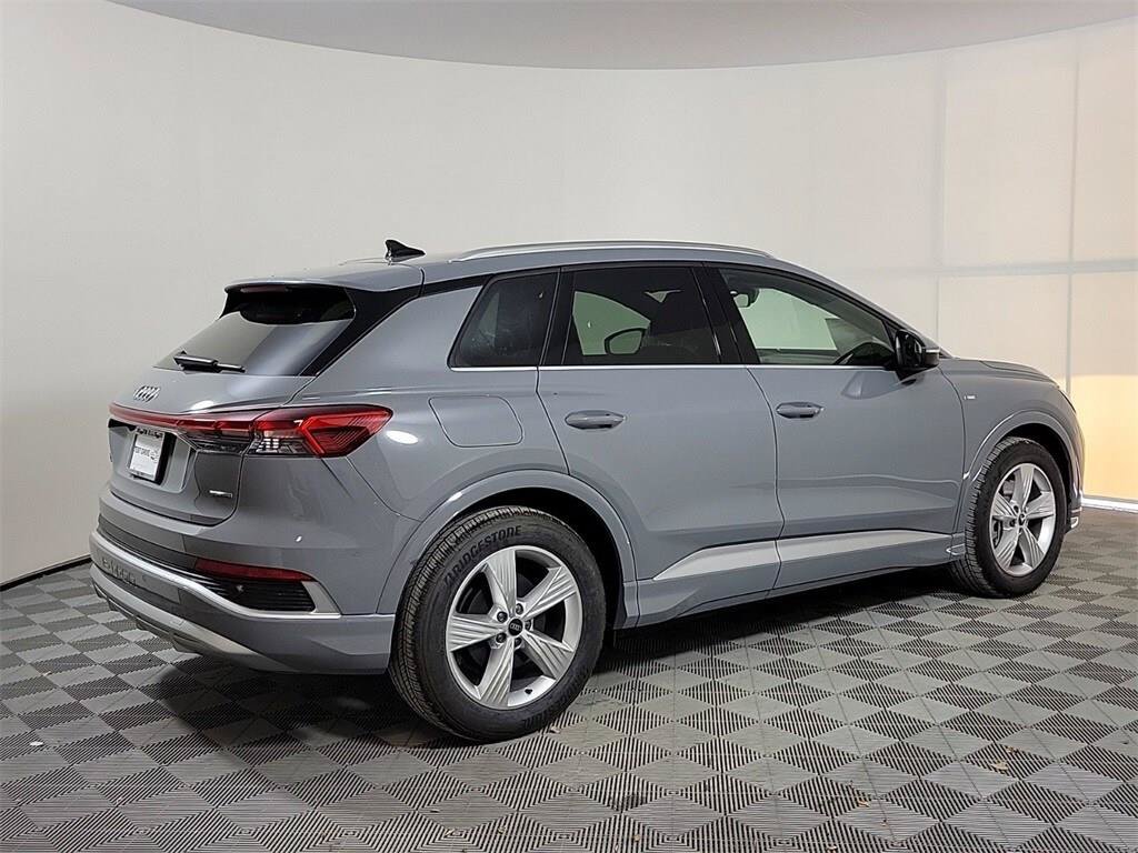 Used 2024 Audi Q4 e-tron Premium AWD/4WD image 5