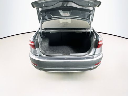 Used 2020 Volkswagen Jetta SE image 30