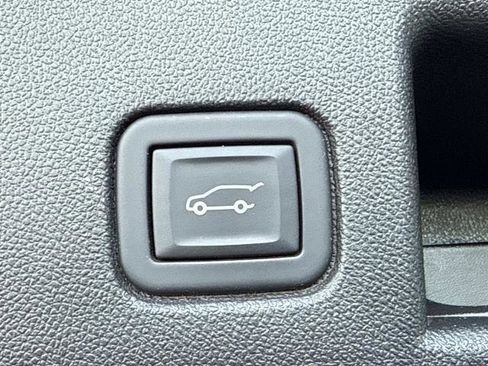 Used 2024 Chevrolet Equinox LT w/ LPO, Floor Liner Package AWD/4WD image 32