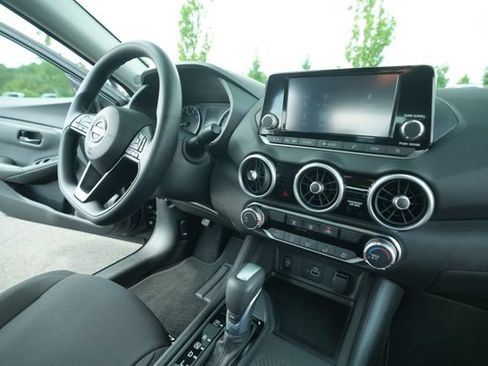 Used 2025 Nissan Sentra S FWD image 35