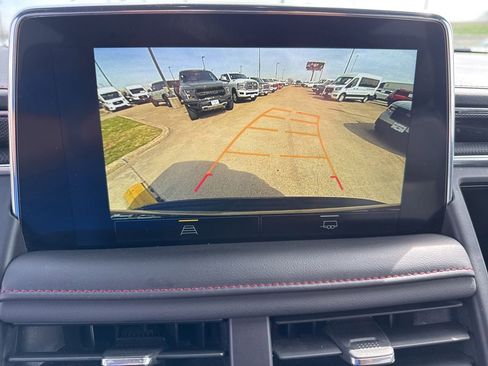 Used 2024 Chevrolet Suburban RST image 27