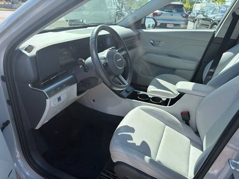 Used 2024 Hyundai Kona Limited AWD/4WD image 11