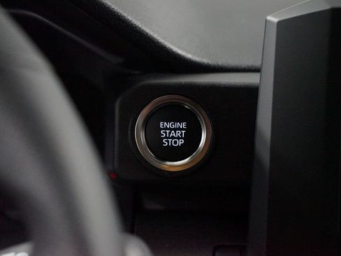 New 2026 Toyota 4Runner SR5 AWD/4WD image 18
