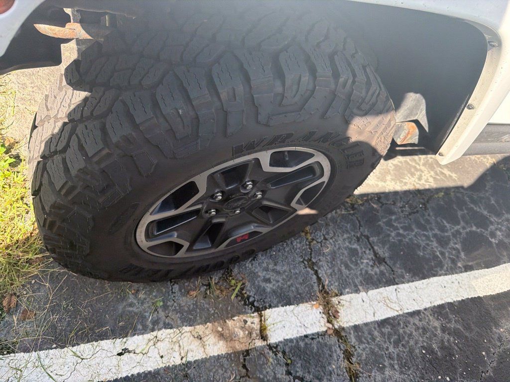Used 2014 Jeep Wrangler Unlimited Rubicon AWD/4WD image 3