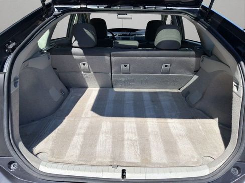 Used 2014 Toyota Prius Three FWD image 11