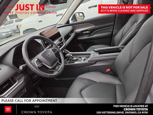 Certified 2026 Toyota Grand Highlander FWD image 4