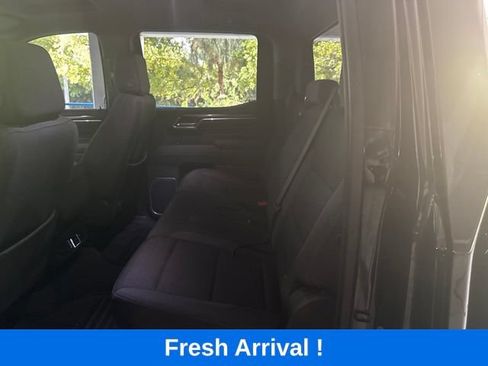 Used 2023 Chevrolet Silverado 1500 LT RWD image 3