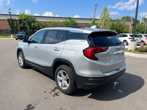 Used 2019 GMC Terrain SLE w/ Driver Convenience Package AWD/4WD image 7