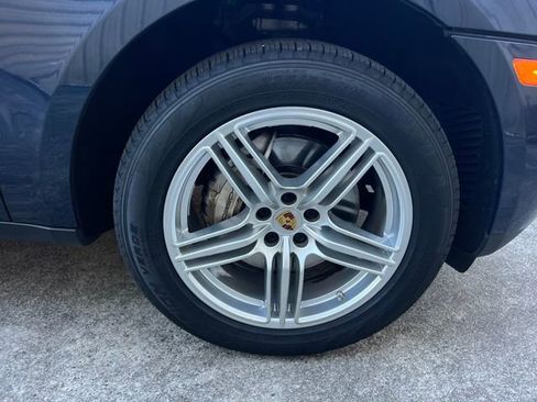 Used 2016 Porsche Macan S image 38