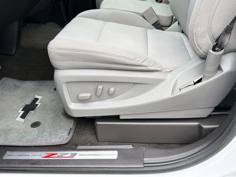 Used 2018 Chevrolet Silverado 1500 LT w/ All Star Edition image 13