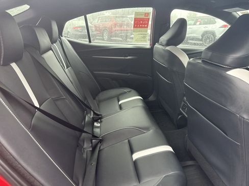 New 2025 Toyota Camry SE w/ Convenience Package FWD image 27