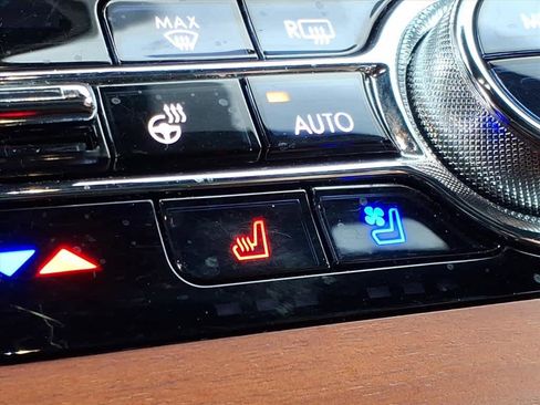 Used 2020 Lincoln Aviator Reserve w/ Equipment Group 202A image 15