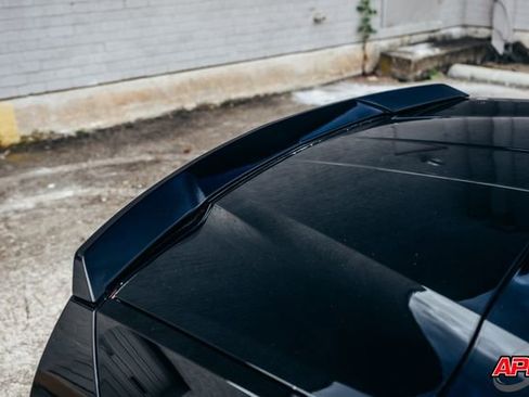 Used 2014 Chevrolet Corvette Stingray Z51 w/ 3LT Preferred Equipment Group image 32