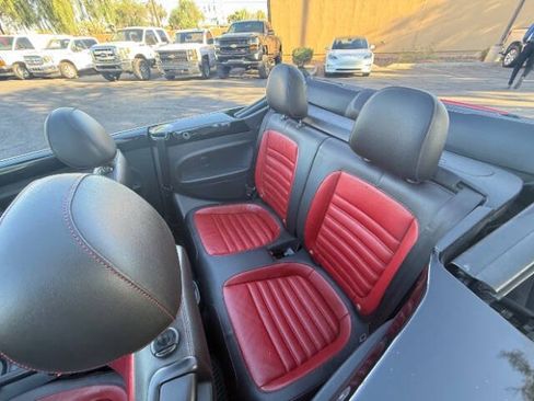 Used 2014 Volkswagen Beetle R-Line FWD image 16