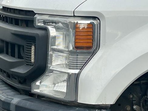 Used 2022 Ford F350 XL w/ Power Equipment Group AWD/4WD image 11