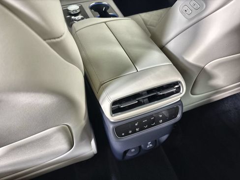Used 2025 Genesis GV80 3.5T Prestige AWD/4WD image 23