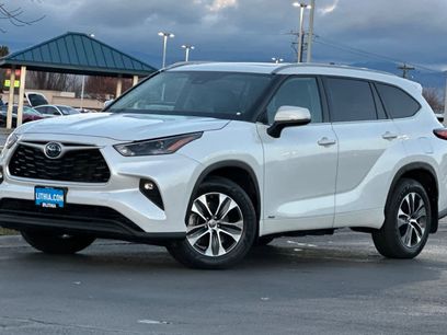 Used 2022 Toyota Highlander XLE