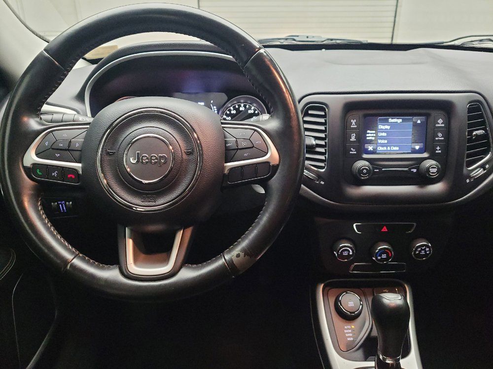 Used 2018 Jeep Compass Latitude AWD/4WD image 22