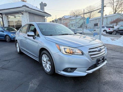 Used 2017 Subaru Legacy 2.5i Premium image 8