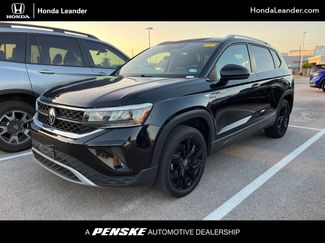 Used 2023 Volkswagen Taos SE w/ Black Wheel Package FWD video 1
