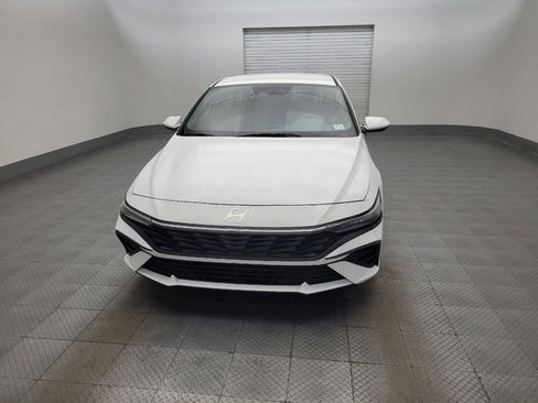 Used 2024 Hyundai Elantra SEL FWD image 15