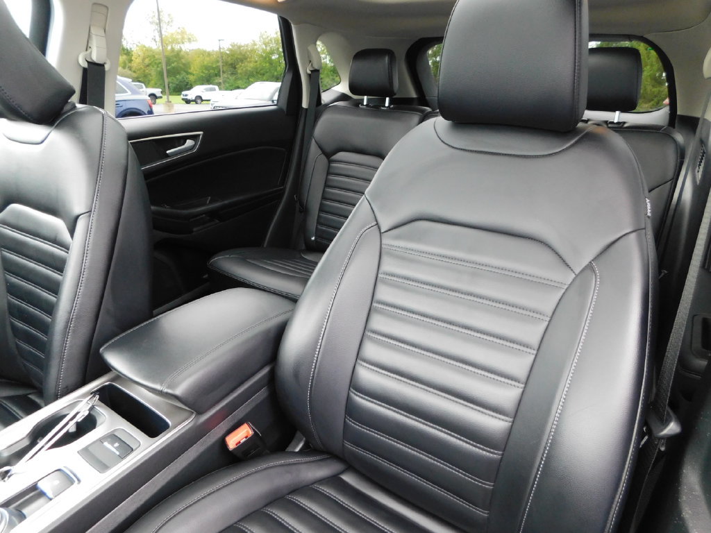 Used 2024 Ford Edge SEL w/ Convenience Package AWD/4WD image 16