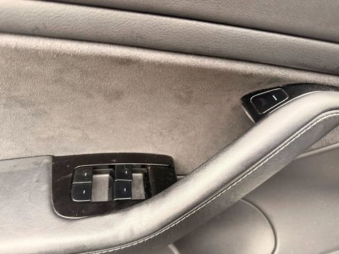 Used 2020 Tesla Model 3 Standard Range Plus RWD image 9