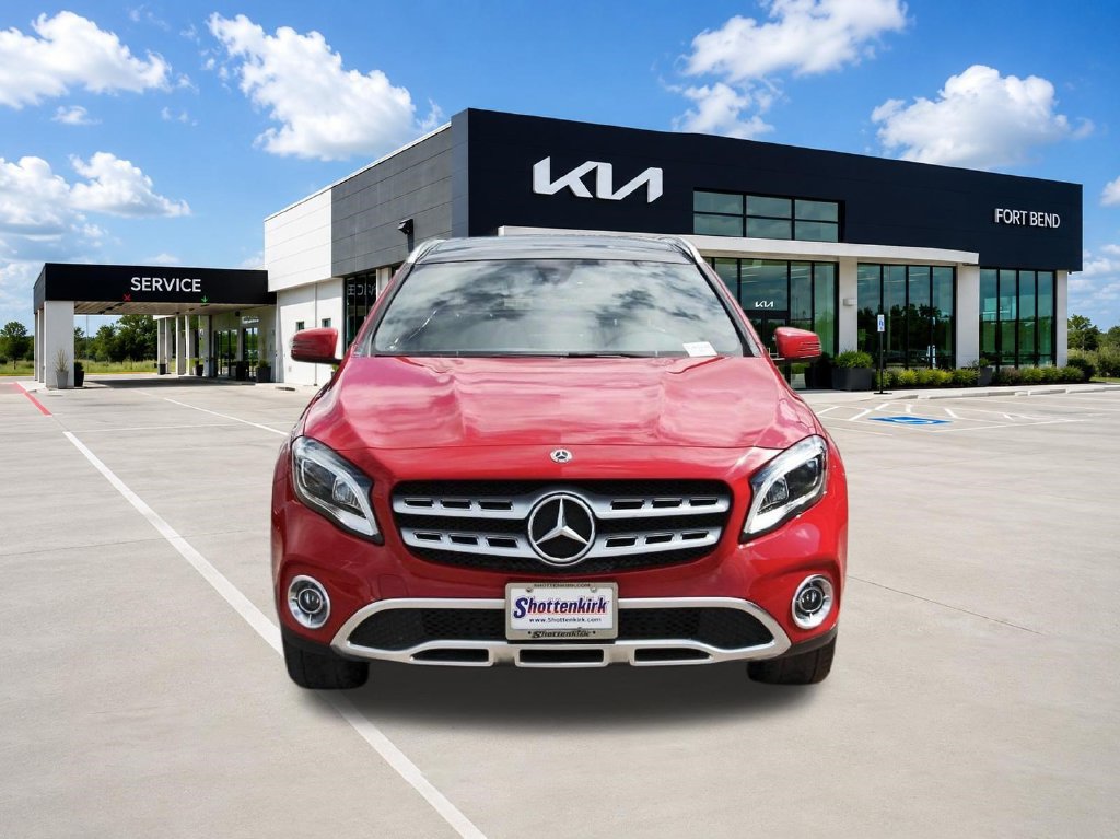 Used 2018 Mercedes-Benz GLA 250 w/ Premium Package image 2