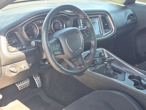 Used 2018 Dodge Challenger R/T Scat Pack RWD image 12