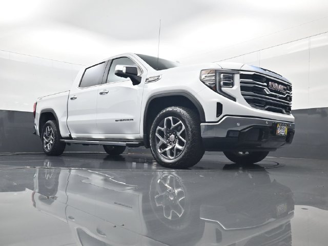Used 2023 GMC Sierra 1500 SLT w/ SLT Premium Plus Package AWD/4WD image 23