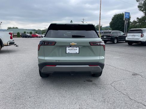 New 2026 Chevrolet Equinox LT w/ Safety and Technology Package FWD image 7