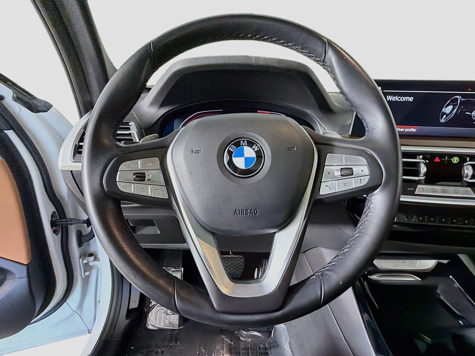 Certified 2024 BMW X3 sDrive30i w/ Convenience Package RWD image 11