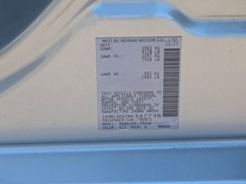 Used 2024 Nissan Altima 2.5 SV FWD image 31