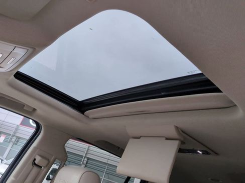 Used 2019 GMC Yukon XL Denali w/ Open Road Package image 18